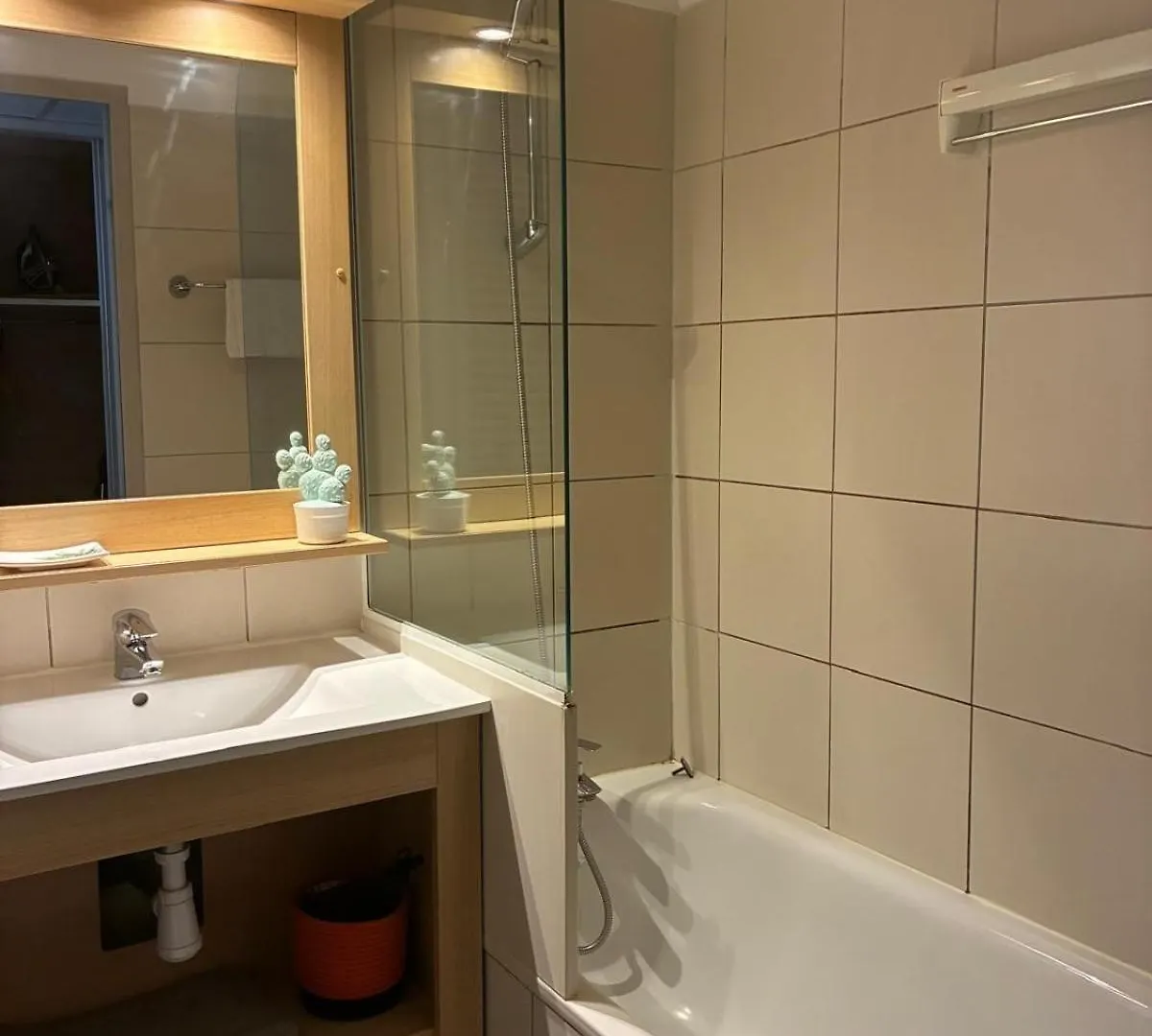Apartment Beau Studio Prado Plage Parc Piscine Stade Marseille